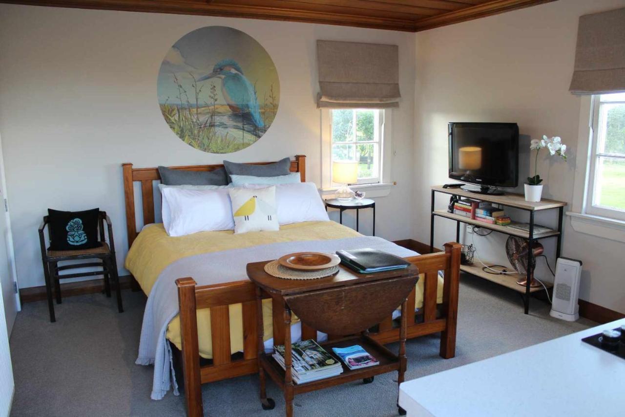 The Studio - Huntly House Auckland Bagian luar foto
