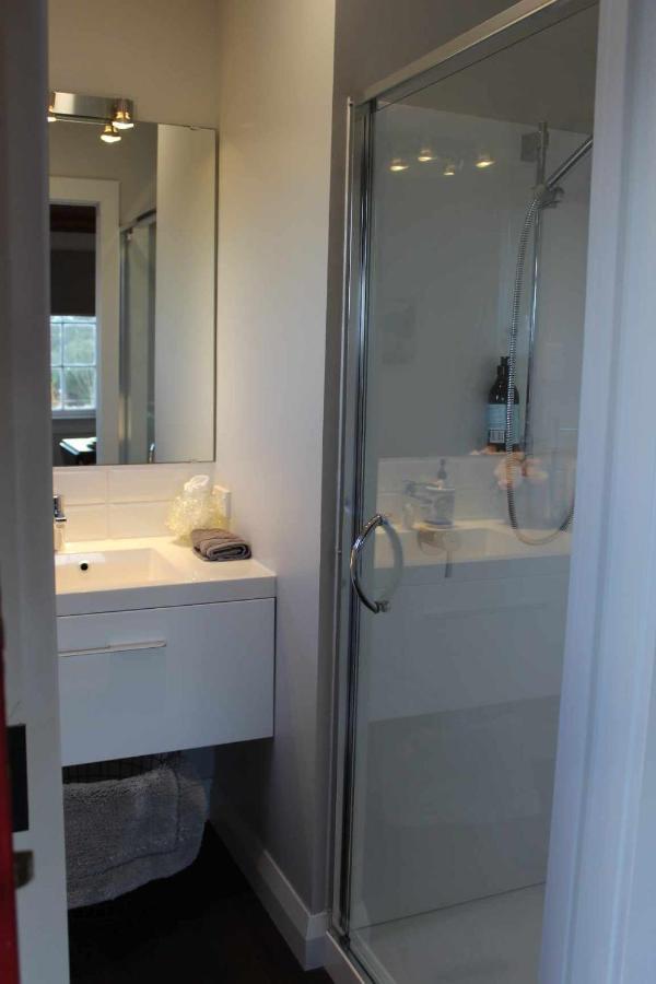 The Studio - Huntly House Auckland Bagian luar foto